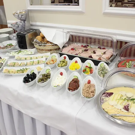 Hotel Dąbrowski 3*